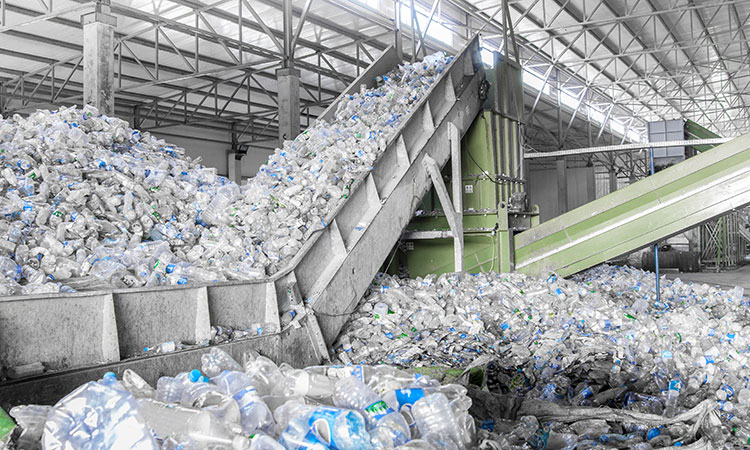PET plastic recycling plant